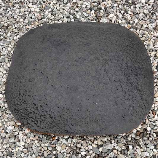 Stone Steppers Bluestone (wet) on small schist pebbles