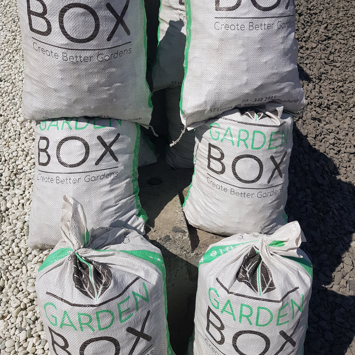 Garden Soil Bags 20L, Premixed and Ready to Plant | Garden Box