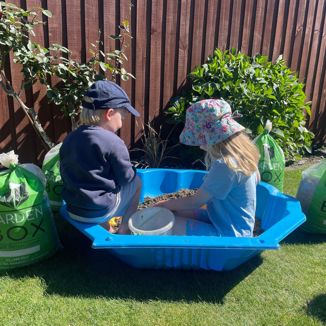 Santa Surprise - Free Bags of Sandpit Sand this Christmas