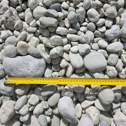 Arctic White Large pebble