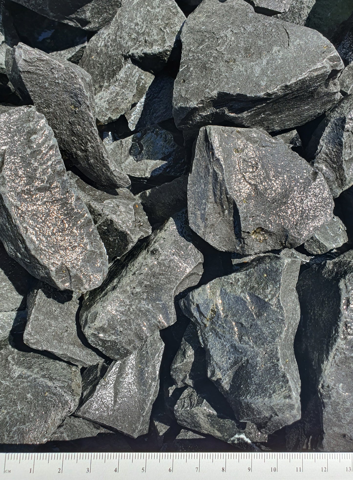 Highland Black (65mm) - - - [20ltr Bag]
